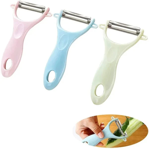 Vegetable Peeler with Stainless Steel Blade – Random Color