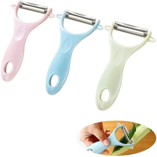 Vegetable Peeler with Stainless Steel Blade – Random Color